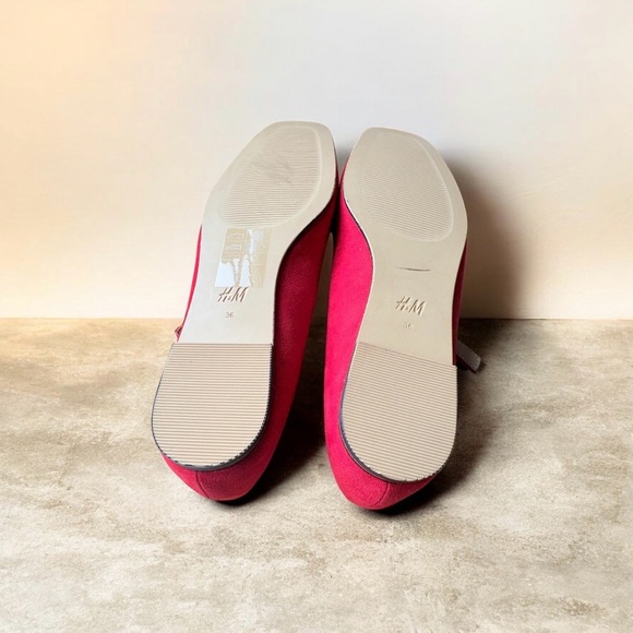 H&M Vibrant Pink Mary Jane Flats - Picture 3 of 3